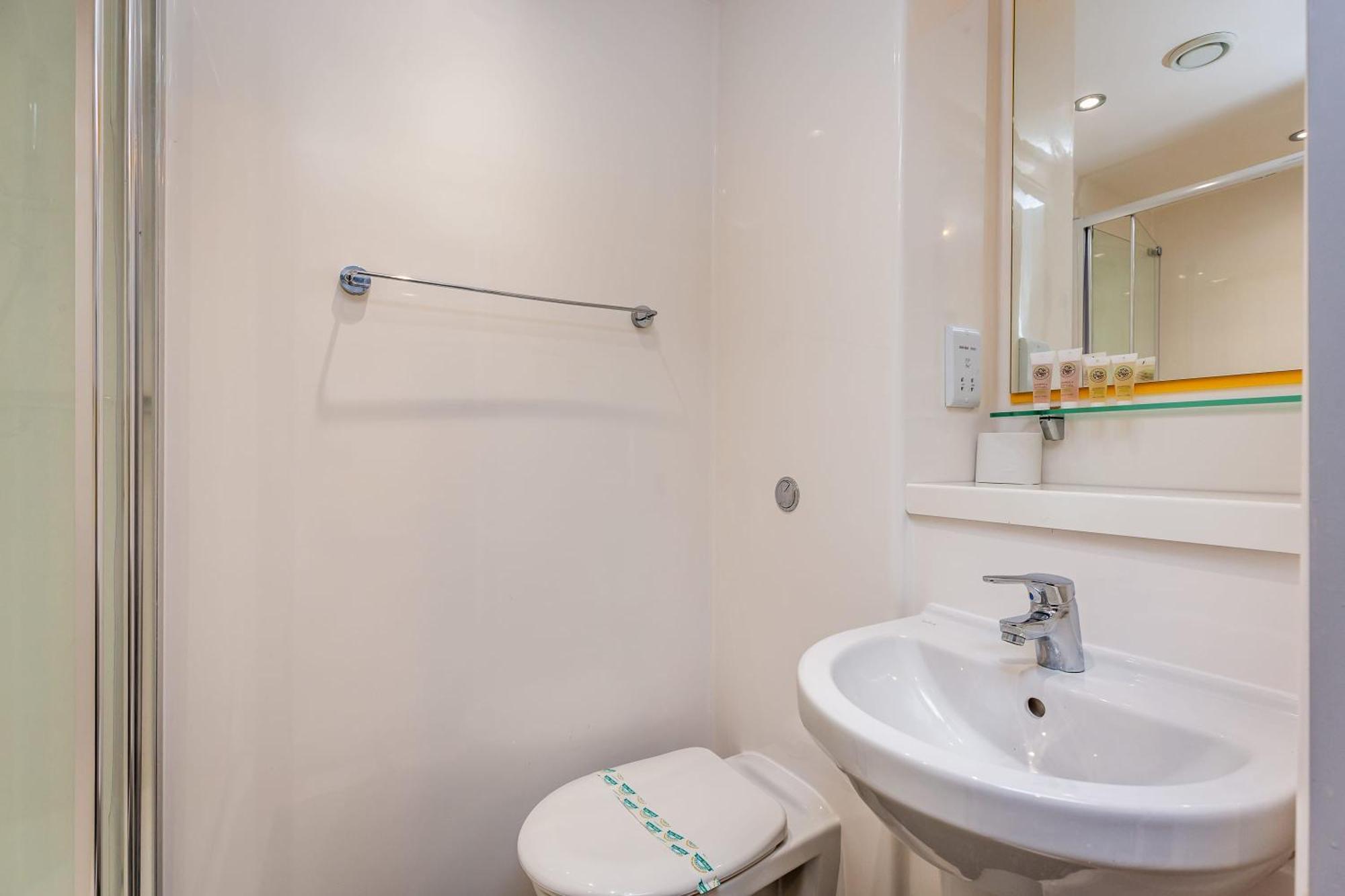 Ensuite Room With Shared Kitchen, Close To Centre- 18 Above Lincoln Extérieur photo